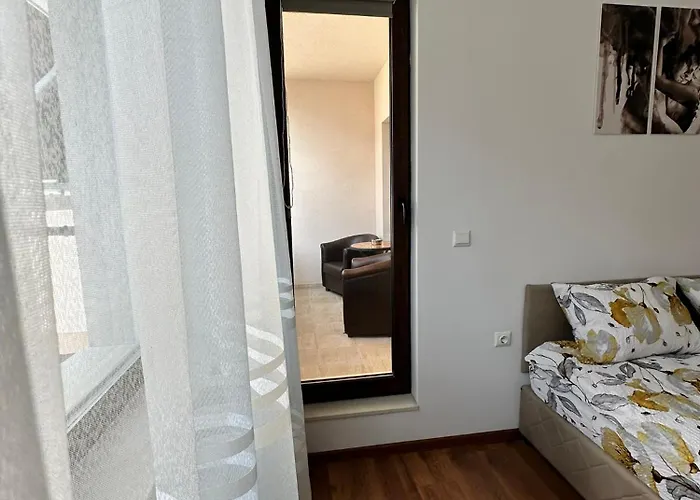 Lt Апартаменты *